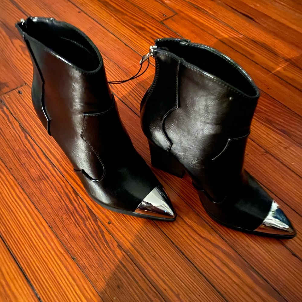 Black ankle silver toe boots